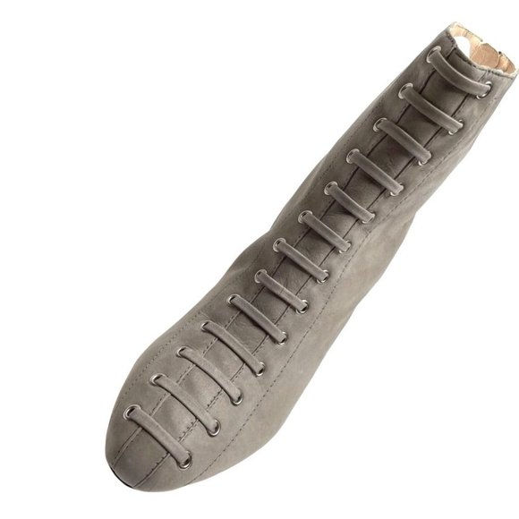 NIB SCHUTZ BRAELYN FRONT LACE SUEDE BOOTIES IN MOUSE/LIGHT GREY SZ:9 NWT - Picture 6 of 16